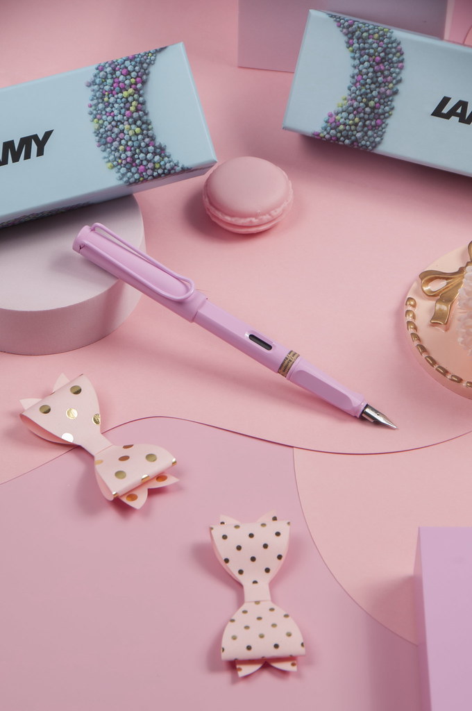 台湾 LAMY カラフル万年筆ギフトセット / safari サファリシリーズ