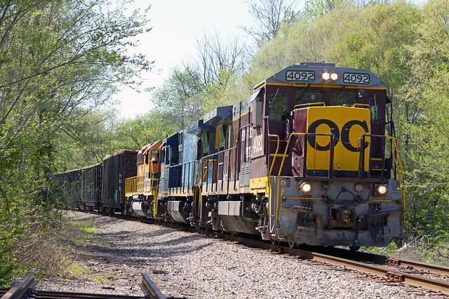 NKZV departs Newark for Zanesville with a pair of Super 7s and a SD40-2 up front and another Super 7 and a GP38AC on the rear.