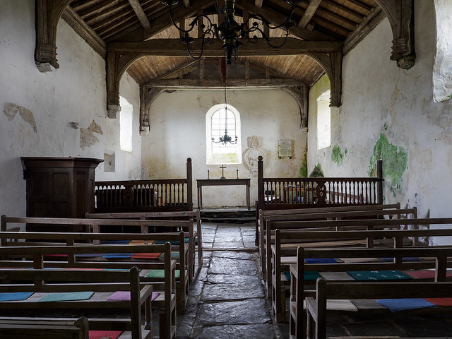 Llangelynnin church Interior