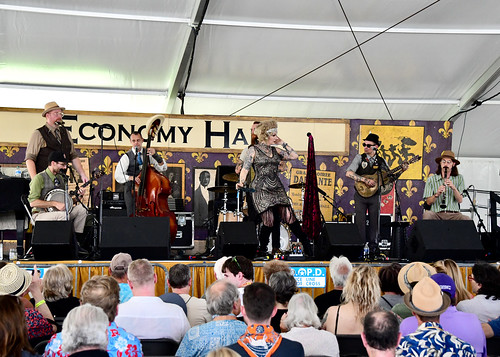 The Slick Skillet Serenaders in the Economy Hall Tent. Photo by Michael White.