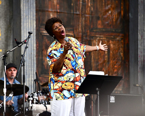 Irma Thomas at the Roadmasters' Tribute to Walter Wolfman Washington with Special Guests in the Blues Tent. Photo by Michael White.