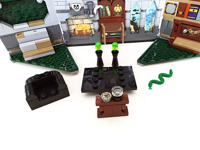LEGO Harry Potter Slytherin House Banner (76410)