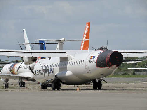 EC-MUJ ATR 72-212A 879 CanaryFly cls, no tail