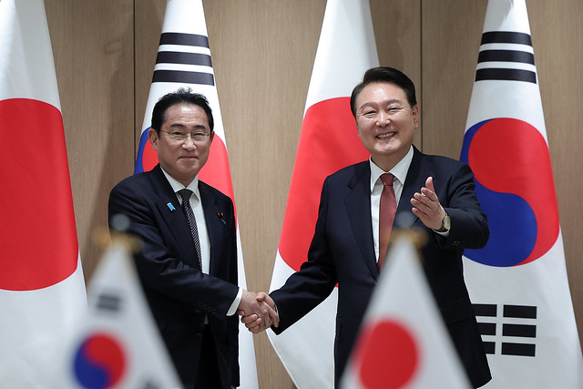 Korea_Japan_Expanded_Bilateral_Meeting_01