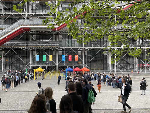 Warteschlange am Centre Pompidou, 7.5. 2023