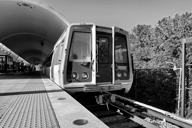 WMATA railcar 3232 at Shady Grove [02]