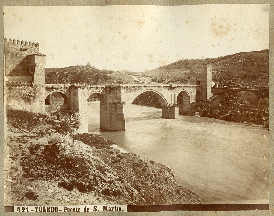 Puente de San Martín de Toledo en 1884. Fotografía de Miquel Matorrodona Maza. Archivo Municipal de Toledo.