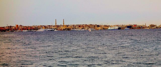 Ägypten, Hurghada am Roten Meer,  in weiter Ferne , 23033