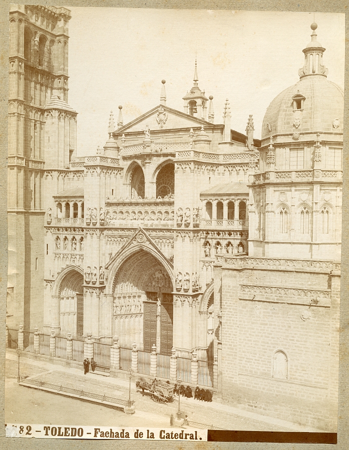 Catedral de Toledo en 1884. Fotografía de Miquel Matorrodona Maza. Archivo Municipal de Toledo.
