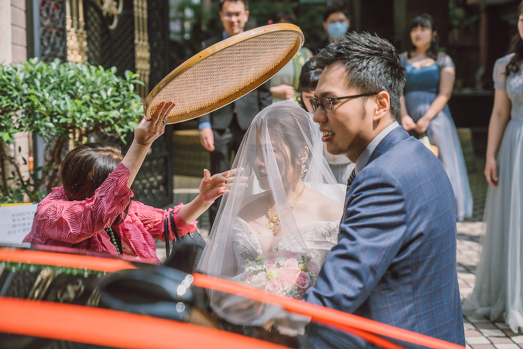 [婚禮攝影]俊亨文瑄 迎娶午宴@香格里拉遠東國際大飯店-最專業的團隊完成每場完美婚禮紀錄，拍的不只好更要快! #婚攝
