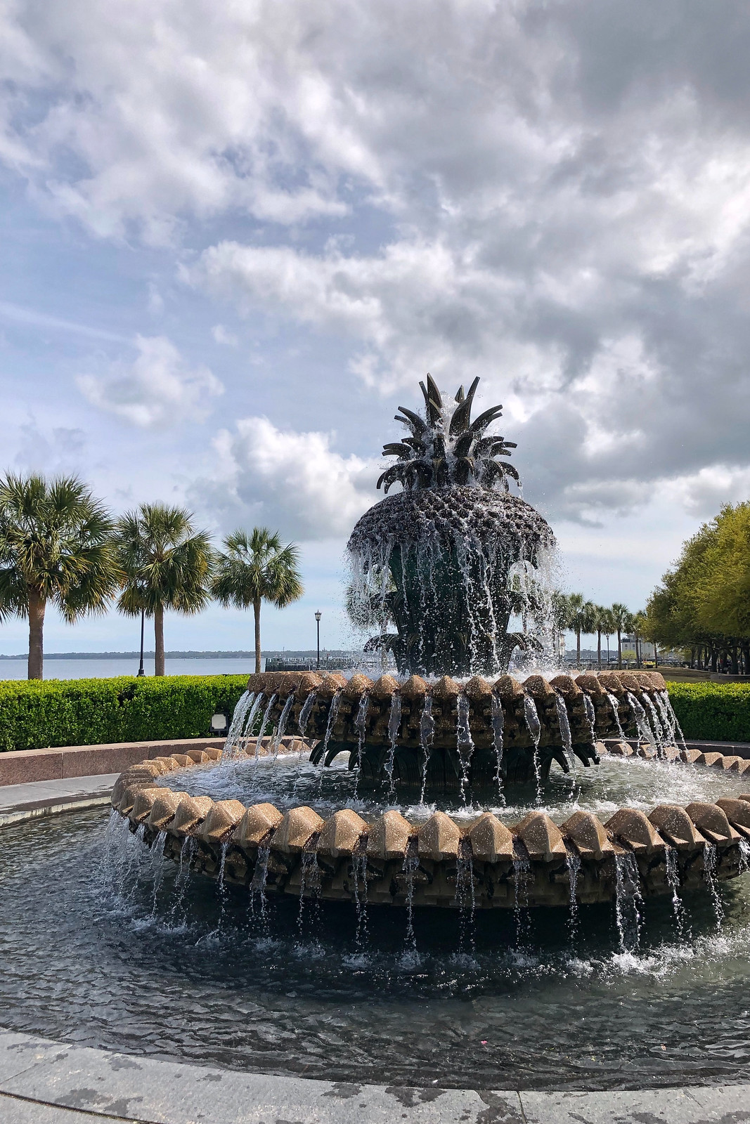Famous Pineapple Fountain | What to do in Charleston | First Timer's Guide to 3 Days in Charleston South Carolina | Charleston Travel Guide | Best Things to do in Charleston | Best Places to visit in Charleston