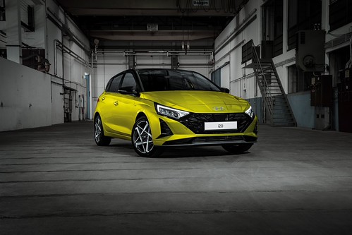 Novo Hyundai i20 surge com design atualizado e cores ousadas