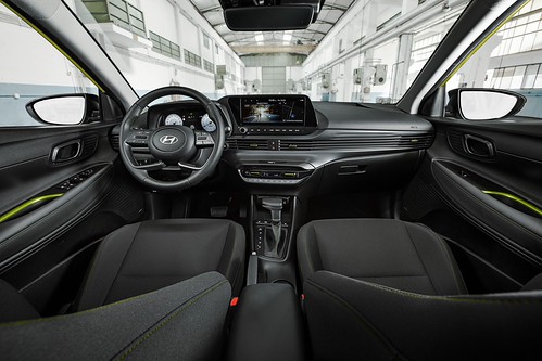 Novo Hyundai i20 surge com design atualizado e cores ousadas