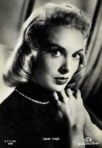 Janet Leigh in Rogue Cop (1954)