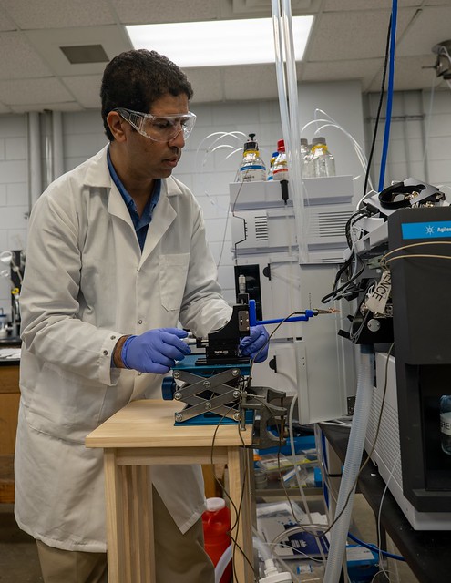 Ahmed Hamid in his lab