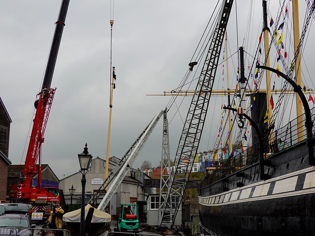 Installation of a new topmast at Brunel's SS Great Britain