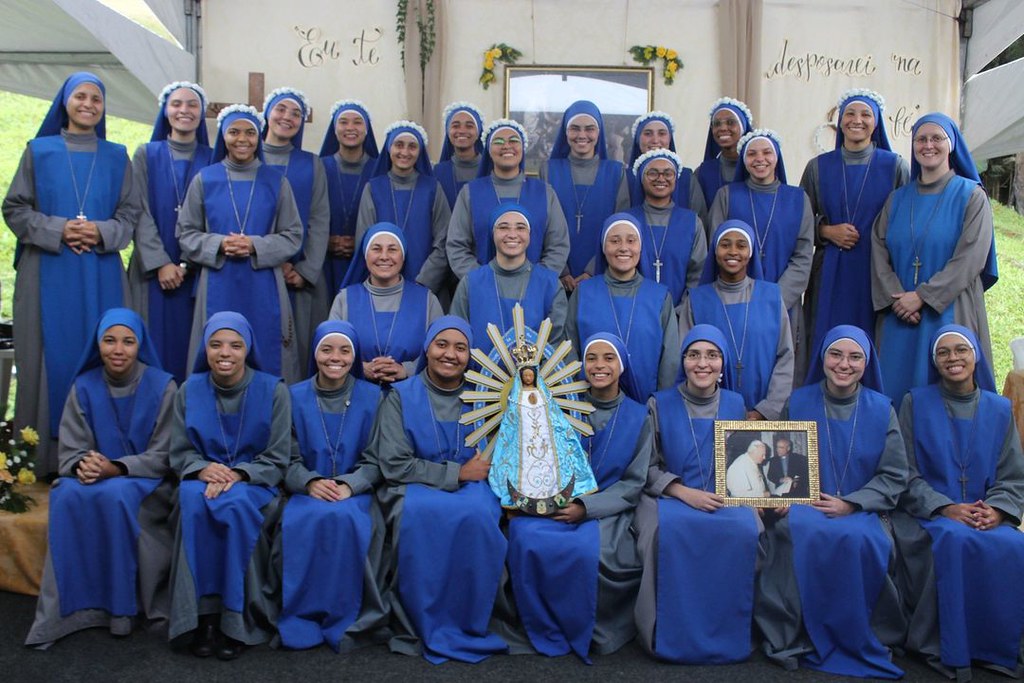Brasil - Primeros votos de 17 hermanas