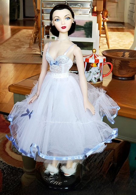 I love this crinoline petticoat.