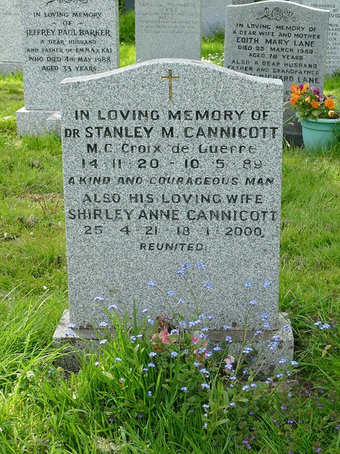 Dr. Stanley McCormick Cannicott M.C., Croix de Guerre