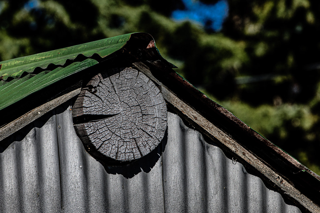Log Support Column Aged Beam | This is the main log beam support of a log home … | Flickr
