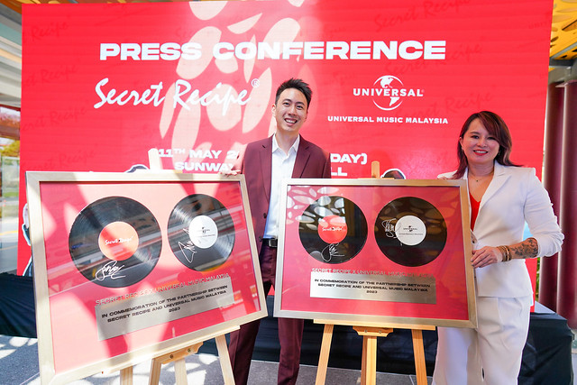Secret Recipe Berkongsi Pentas Dengan Universal Music Malaysia