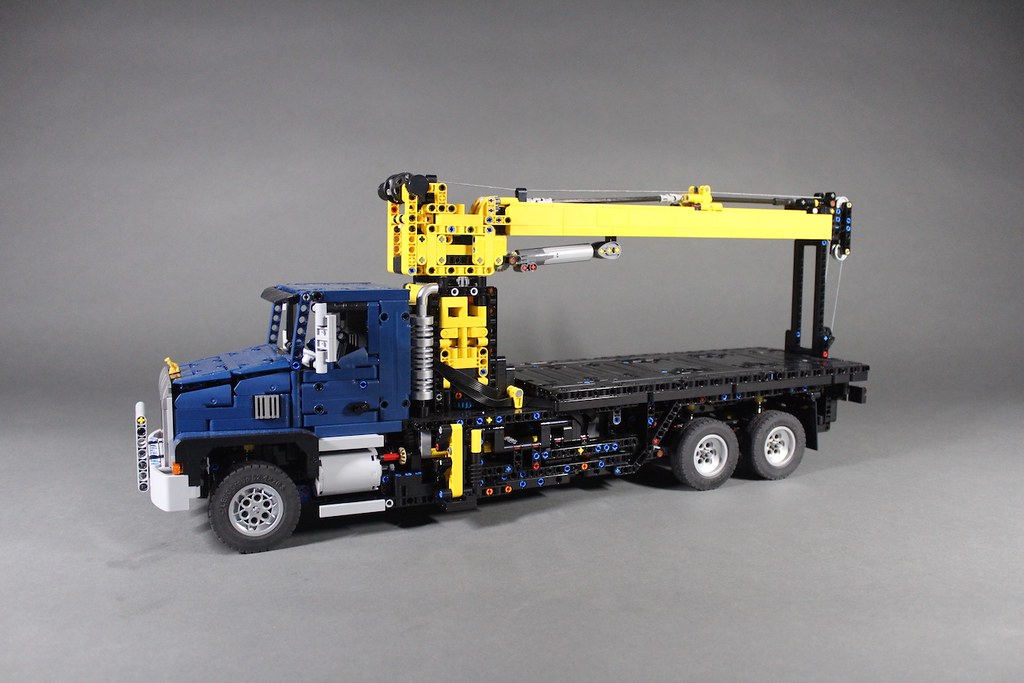 LEGO Technic Mack Granite Boom Truck - 1