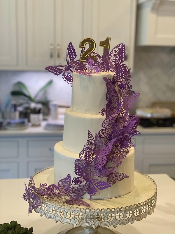Cake from Custom Cakes by Chantel