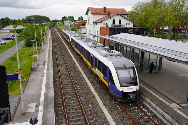 Station Kleve met Transdev RheinRuhrBahn VT 648 444 en VT 648 430 16-05-2023