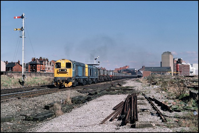 Monks Hall, Warrington, 20188 & 20073 (11.10 Bickershaw Colliery - Fiddlers Ferry P.S)  March 17th 1989.