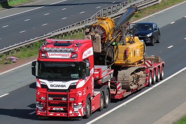 Lochwinnoch Motors, Scania S620 V8 (G2LML) STGO CAT 3, On The A1M Southbound 10/5/23