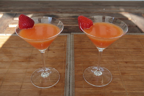 Zwei "Red Finish"-Cocktails
