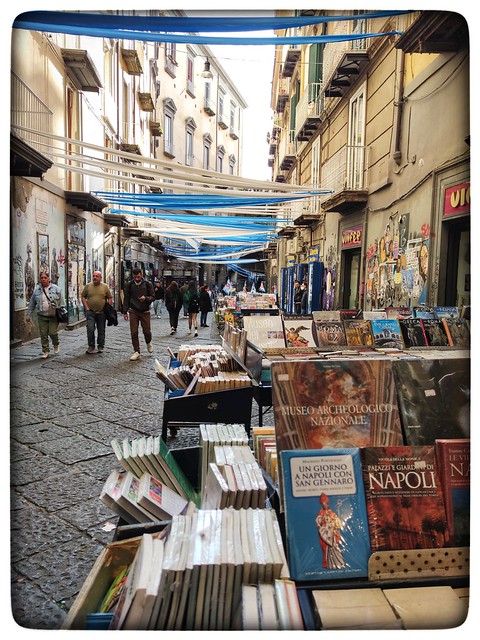 Napoli tra cultura e passione calcistica