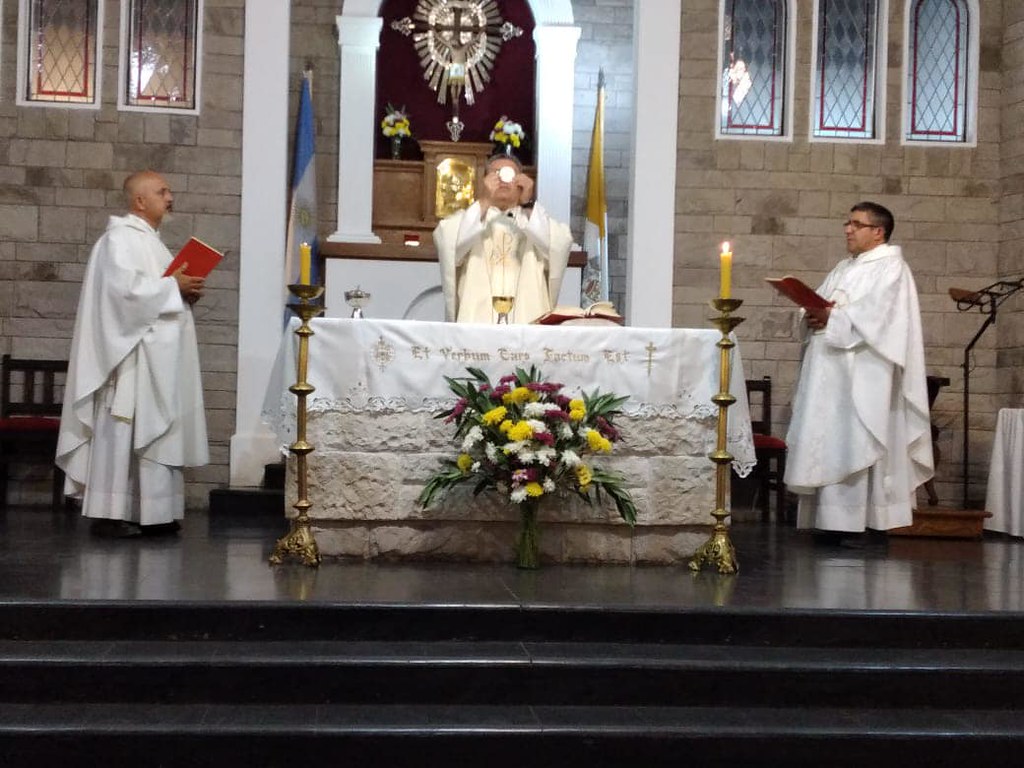 Argentina - Misa con los misioneros en la Parroquia San Maximiliano Kolbe