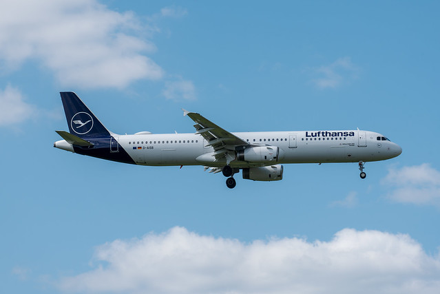 Lufthansa Airbus A321-231 D-AISB Hameln