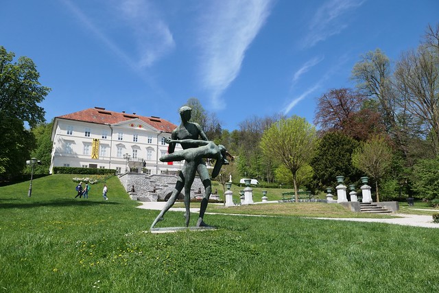 20230429 10 Ljubljana - Tivoli Park - Statue of the Dancer