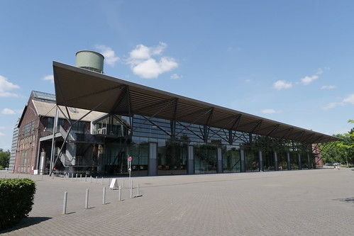 Blick auf die Jahrhunderthalle Bochum