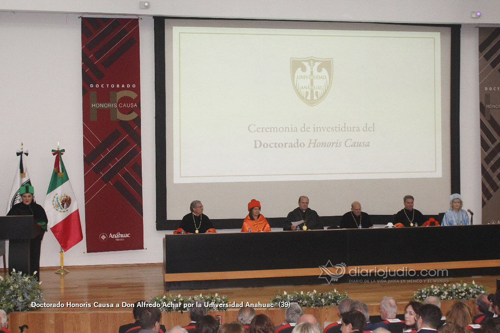 Doctorado Honoris Causa a Don Alfredo Achar por la Universidad Anahuac  (39)