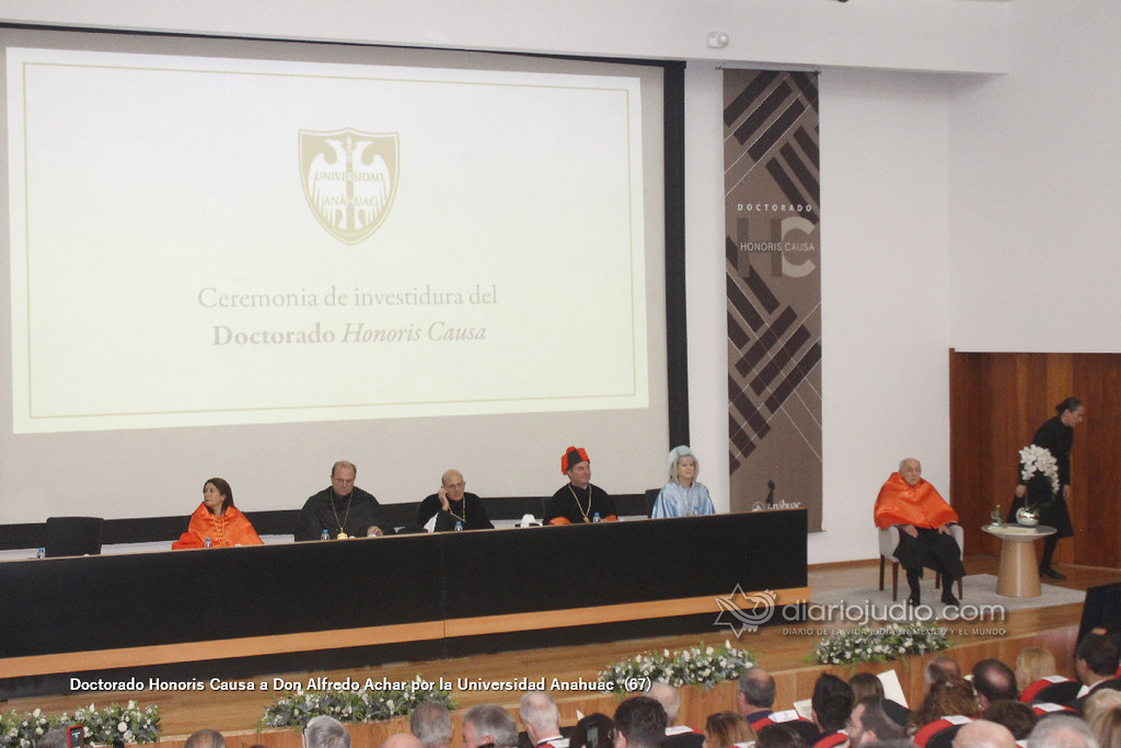 Doctorado Honoris Causa a Don Alfredo Achar por la Universidad Anahuac  (67)