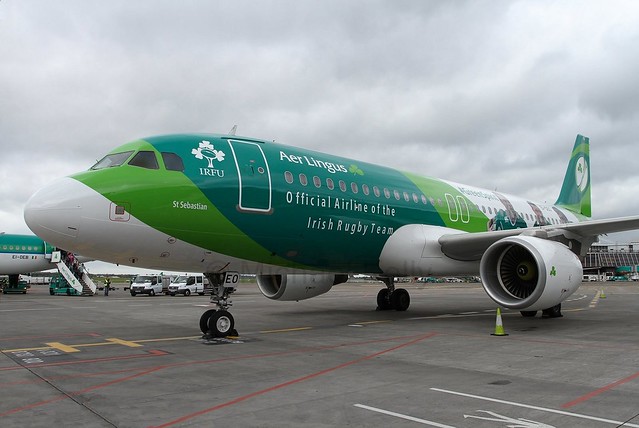 Aer Lingus                                        Airbus A320                                      EI-DEO