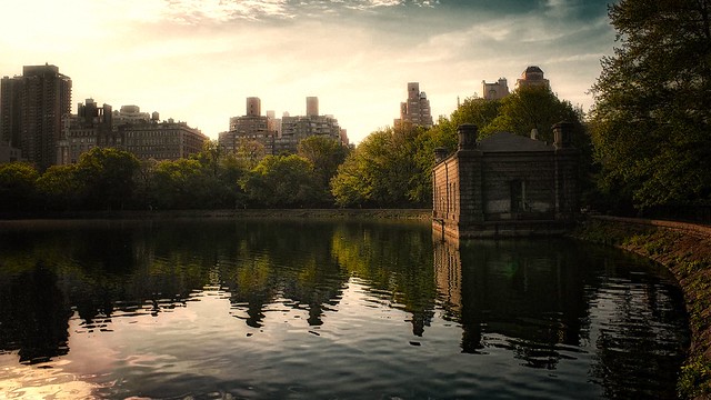 Central Park Reservoir - Early Morning on a Warm Day
