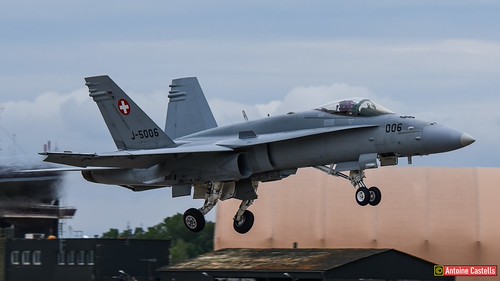 J-5006 SWISS AIR FORCE MCDONNELL DOUGLAS EF-18A+ HORNET MSN 1329 | by Antoine Castells