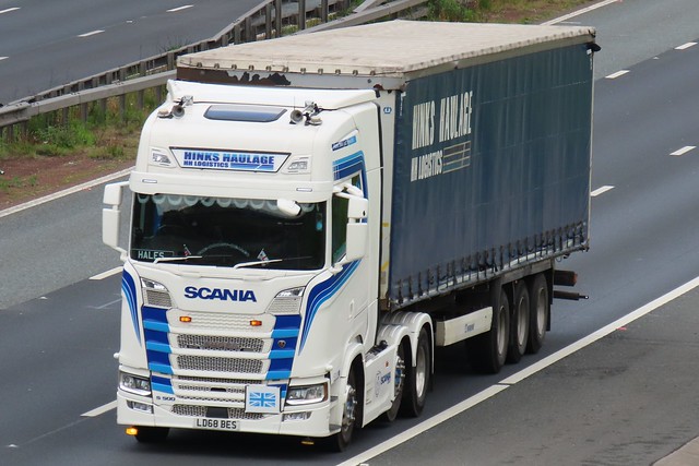 Hinks Haulage, Scania S500 (LD68BES) On The A1M Southbound 16/5/23