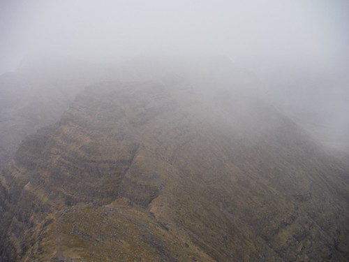 The onwards route from Sgurr Mor in low clouds Day 3 Walk 17/05/23: Beinn Alligin