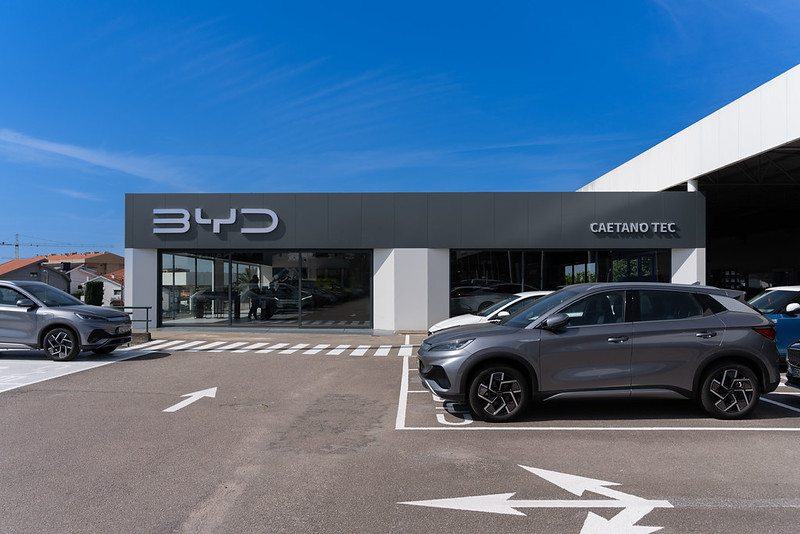 Primeiros showrooms da BYD em Portugal já abriram portas