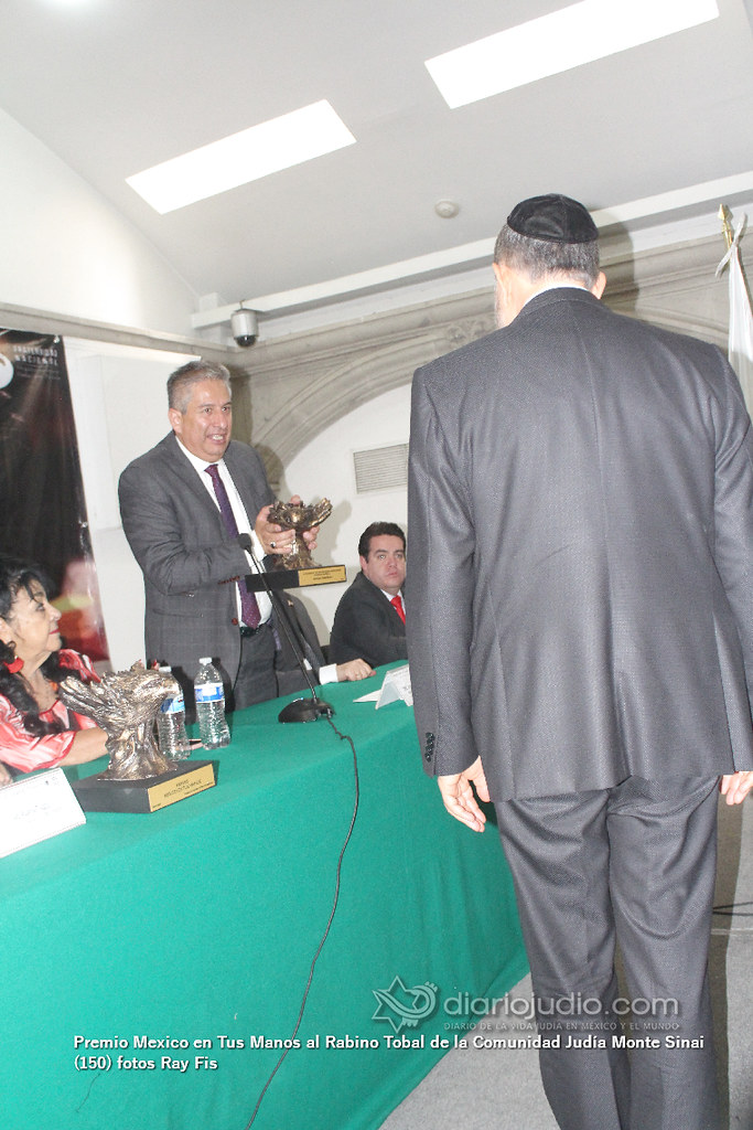 Premio Mexico en Tus Manos al Rabino Tobal de la Comunidad Judía Monte Sinai (150)