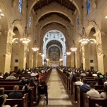 Misa de Consagración en la Parroquia San Vicente de Paul, Los Angeles - California . 1600 personas Mayo 21 de 2023  3