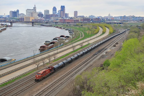 Gloomy Overview by Dave Blaze Rail Photography, It might be gloomy and overcast but given that this was my first time here I still needed to get the
