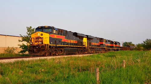 05-24-23 Iowa City by RCTRUITT413, Employing my Canadian smoke filter for the lighting, I captured IAIS 504 leading 506, 711, and 702 o