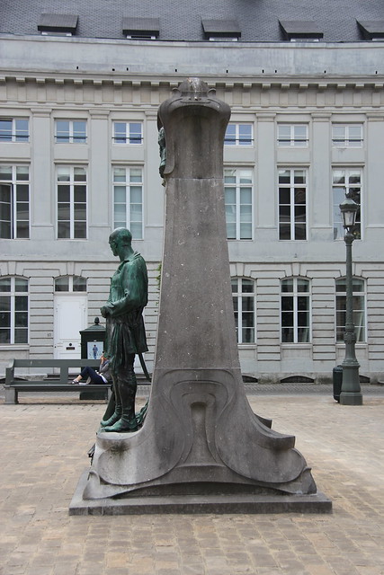 VAN DE VELDE (1863-1957) - MONUMENT COMPTE F. DE MERODE / PLACE DE MARTYRS (1774-1776