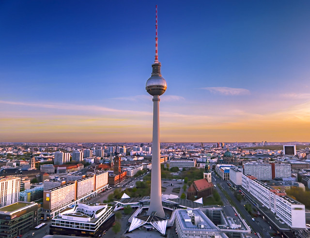 The sky striker: When the Berlin TV tower conquers the evening